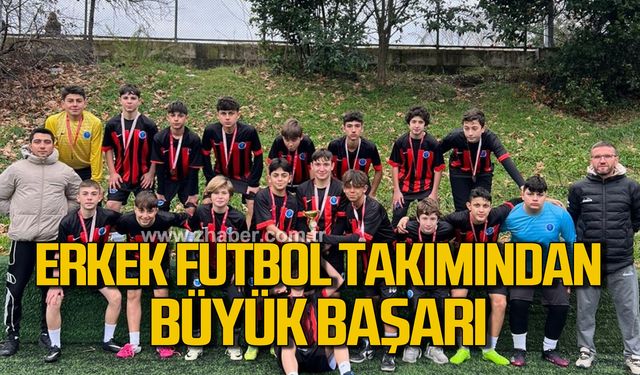 Mimar Sinan Ortaokulu futbolda kupa ve madalya hak kazandı