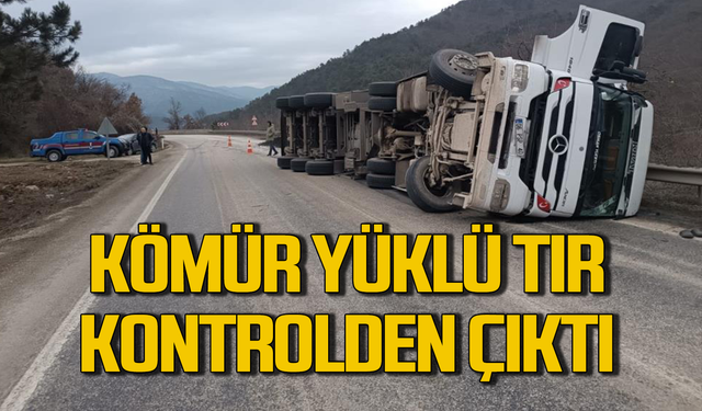 Kömür yüklü tır devrildi! Kömürler yola saçıldı