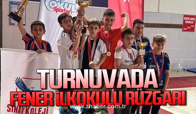 Yüzme İl Birinciliği turnuvasında Fener İlkokulu rüzgarı esti!