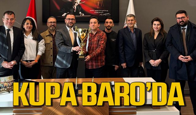 Şampiyon Tersanespor kupayı Baro'nun masasına koydu