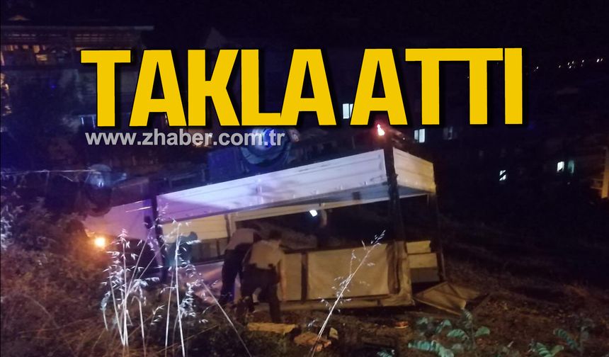 Alaplı’da kamyonet takla attı!