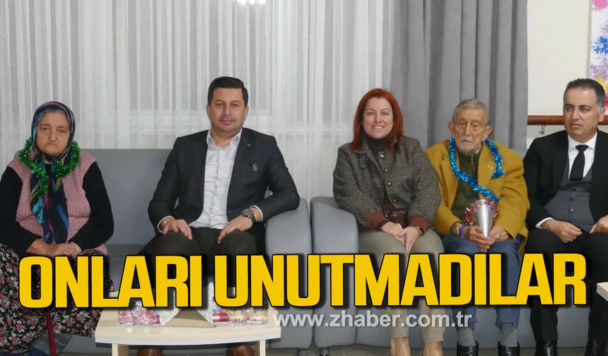 Kilimli'de Kamil Altun ve halk oyunları hocası Nur Sarı'dan huzurevi ziyareti!