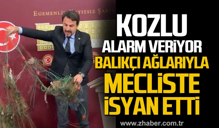 Eylem Ertuğrul balıkçı ağlarıyla Mecliste isyan etti. "Bu çevre felaketi görmezden gelinemez"