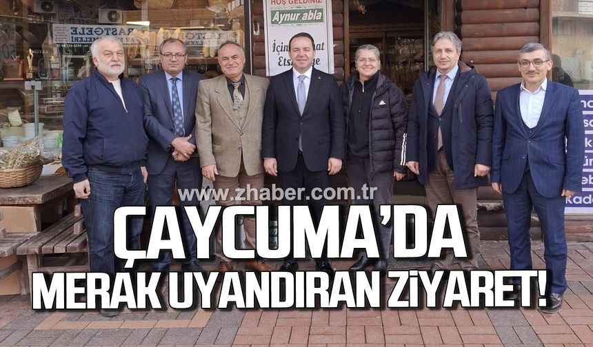 Uygar Keskin ve Ensar Vakfı heyeti Aynur Abla’yı ziyaret etti