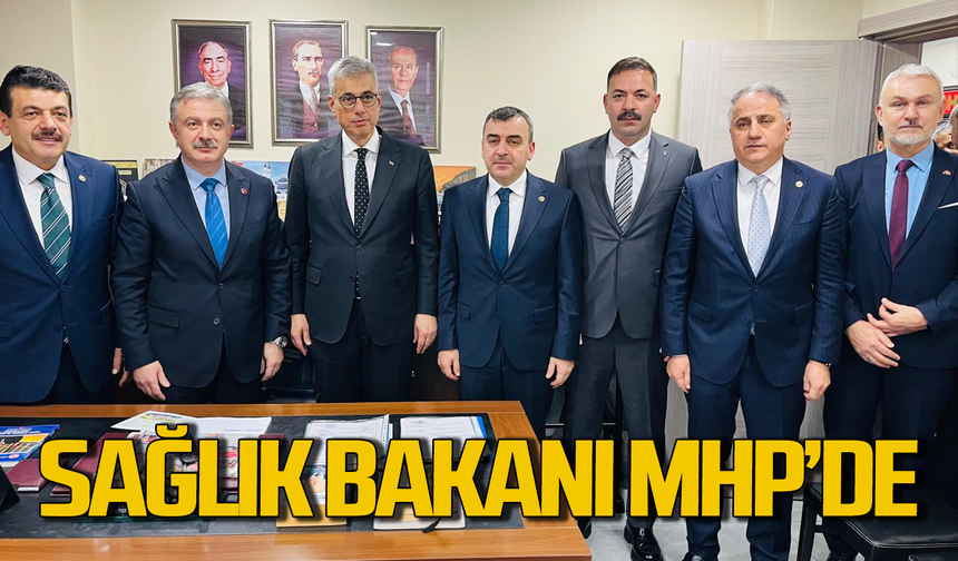 Sağlık Bakanı Kemal Memişoğlu MHP’de!