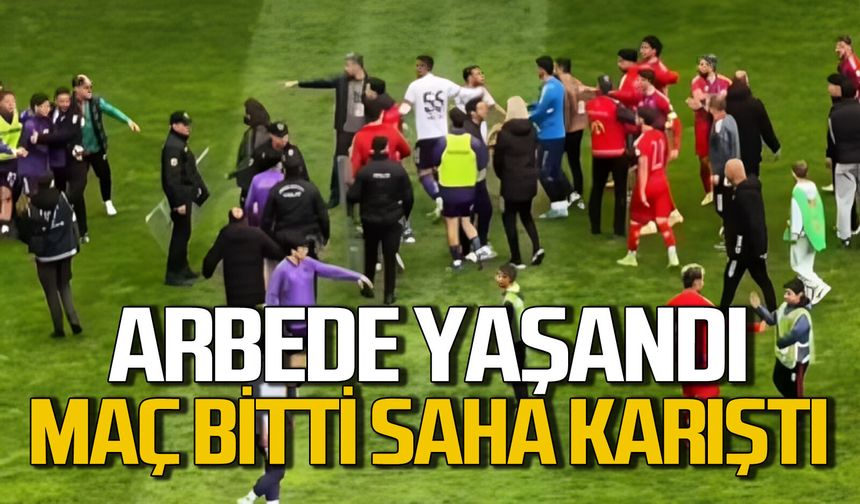Maç bitti saha karıştı: Futbolcular arasında arbede!