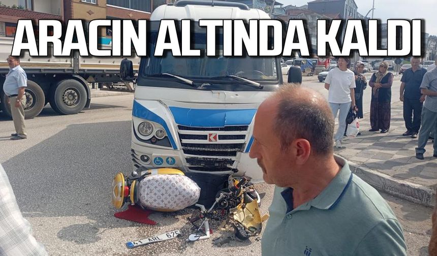 Minibüs motosiklete çarptı sürücü hastanelik oldu