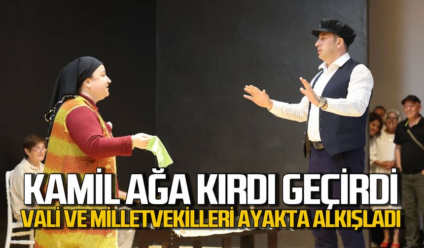 Kamil Altun tiyatro sahnesinde rol aldı: Performansı ayakta alkışlandı