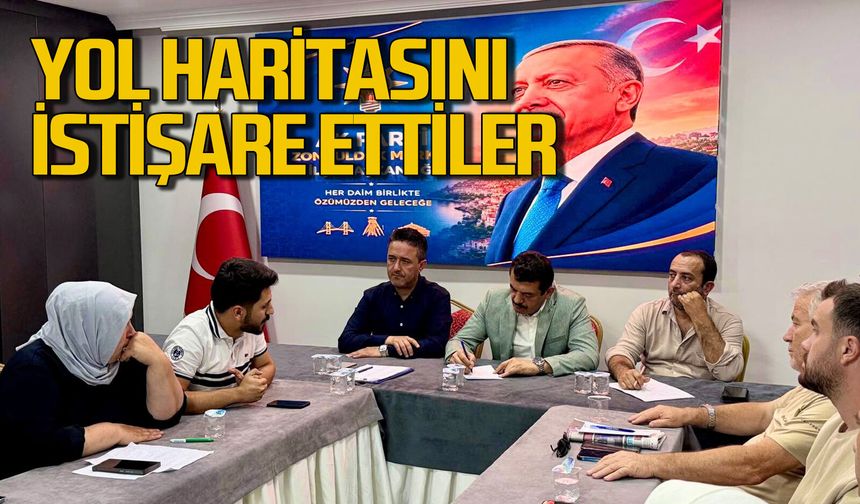 AK Parti Merkez İlçe yönetim kurulu toplantısına Muammer Avcı da katıldı