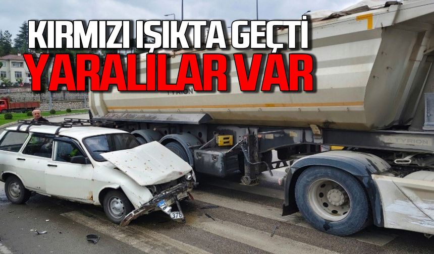 Kırmızı ışık ihlali kazaya neden oldu: Yaralılar var