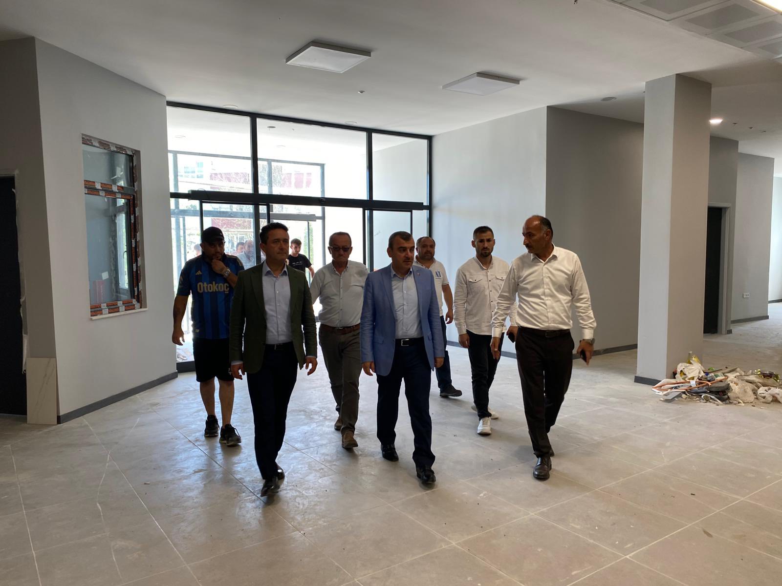 530663556 1325560256243524 3009273682681406409 N