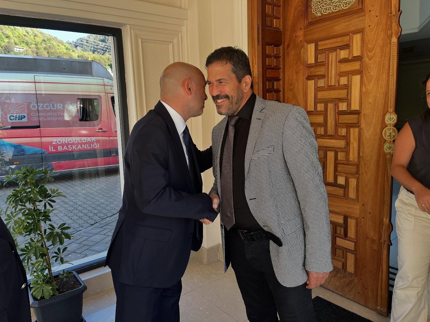 539386443 17980260815894761 8537453396553812212 N