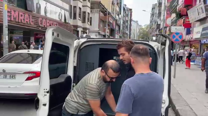 Cezaevi Firarisi Caddede Gezerken Yakal 873891 259563 (1)