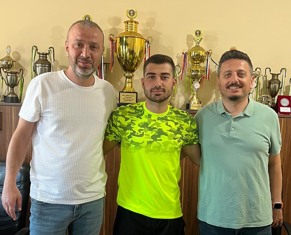 E820B119 85F6 443E Bd07 E9Ec5A1Ff14B