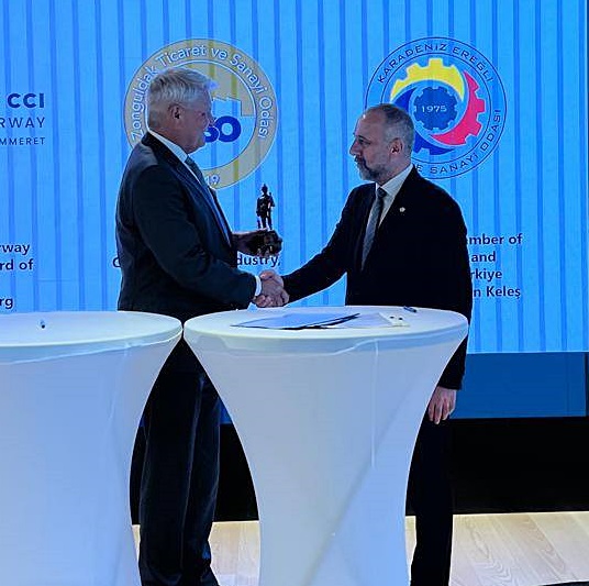 550608138 1852385891983757 6322213300668301254 N