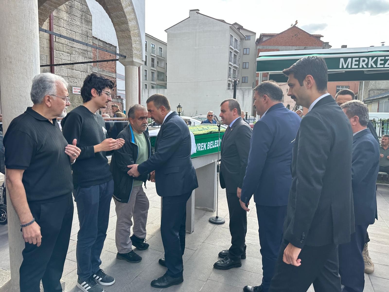 552937820 1212937787533680 2877789327821210865 N