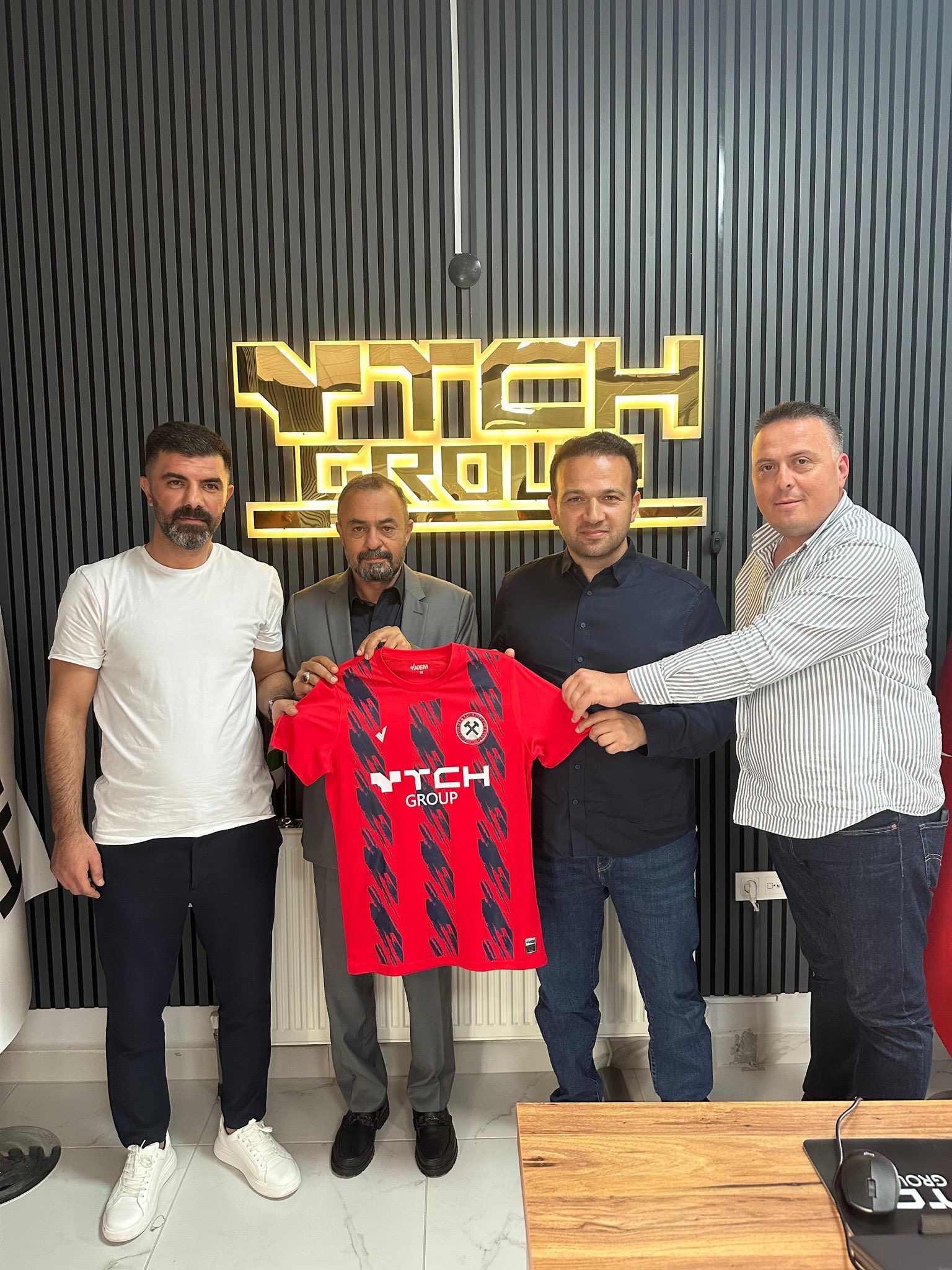 554820335 10163768817169824 202148630912279192 N