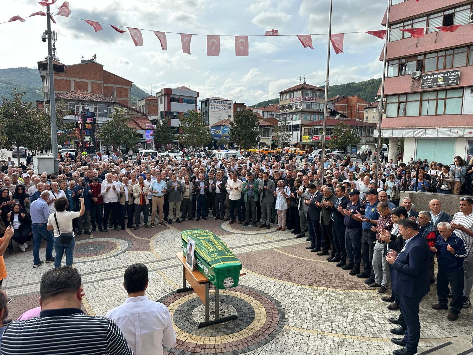 555350318 1212937220867070 64792845447707534 N