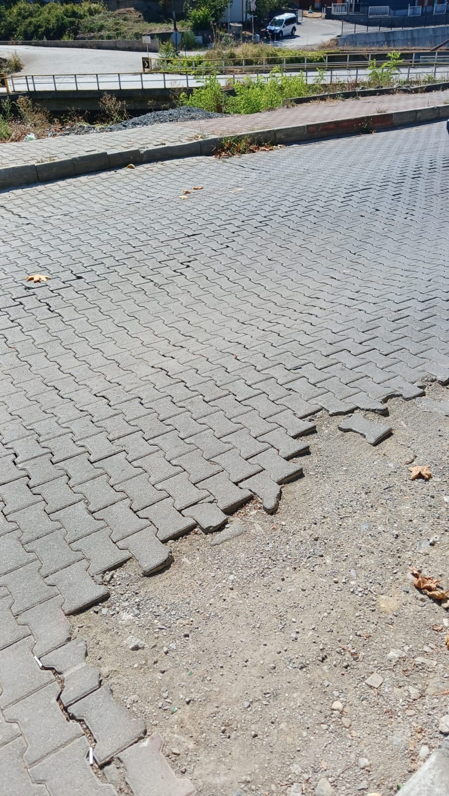 Ef9E7980 8D78 4659 9Cc1 5C211Cfeaf36