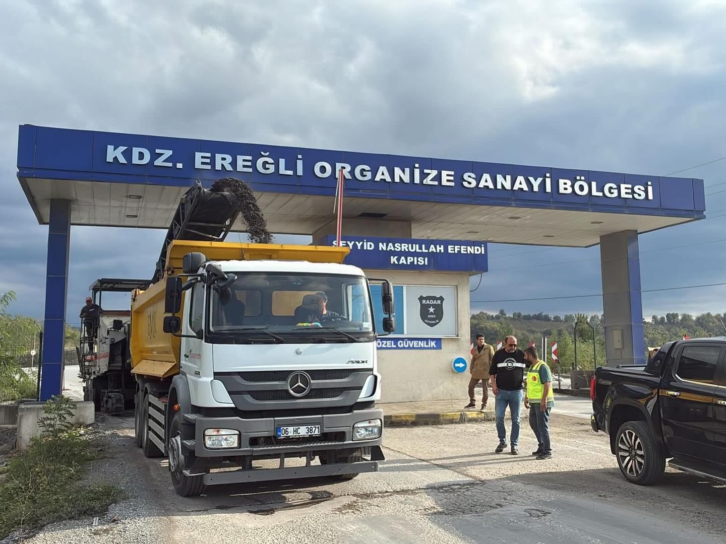 558818853 18015423779787721 1055608319660654213 N