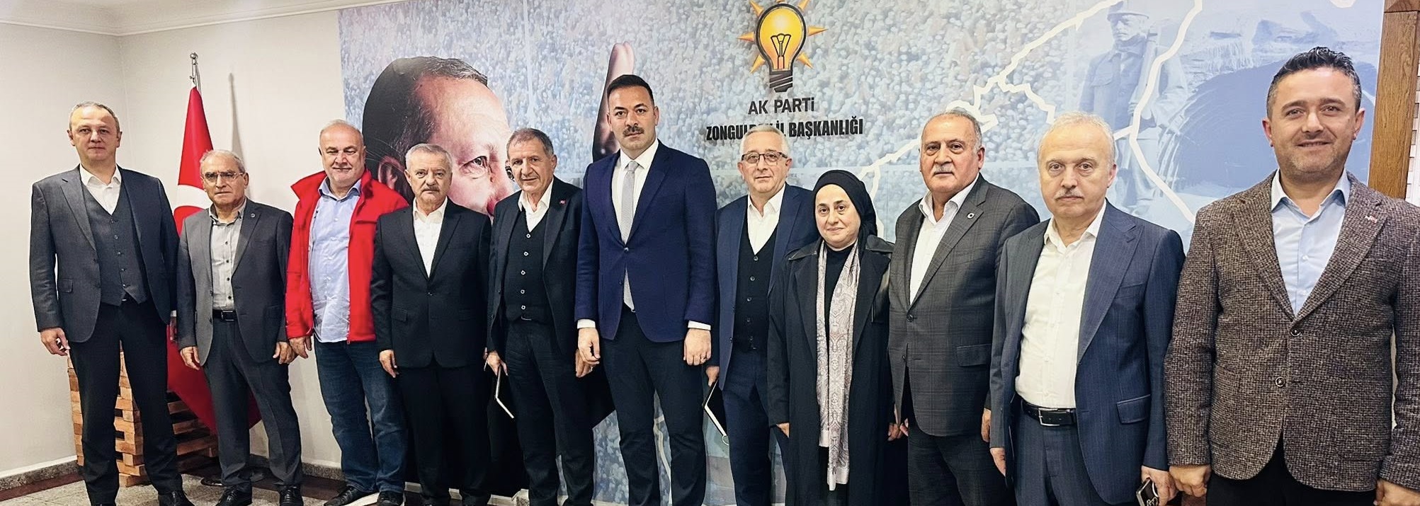 565649215 10233030372796270 8156135951152302248 N