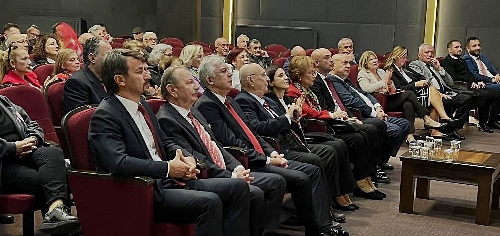 572089494 17972748101974259 6939999826281420188 N