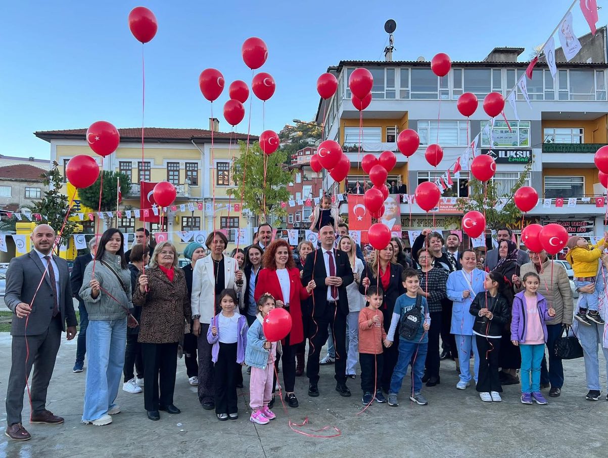 573610325 18530885974024021 8567865198087412148 N