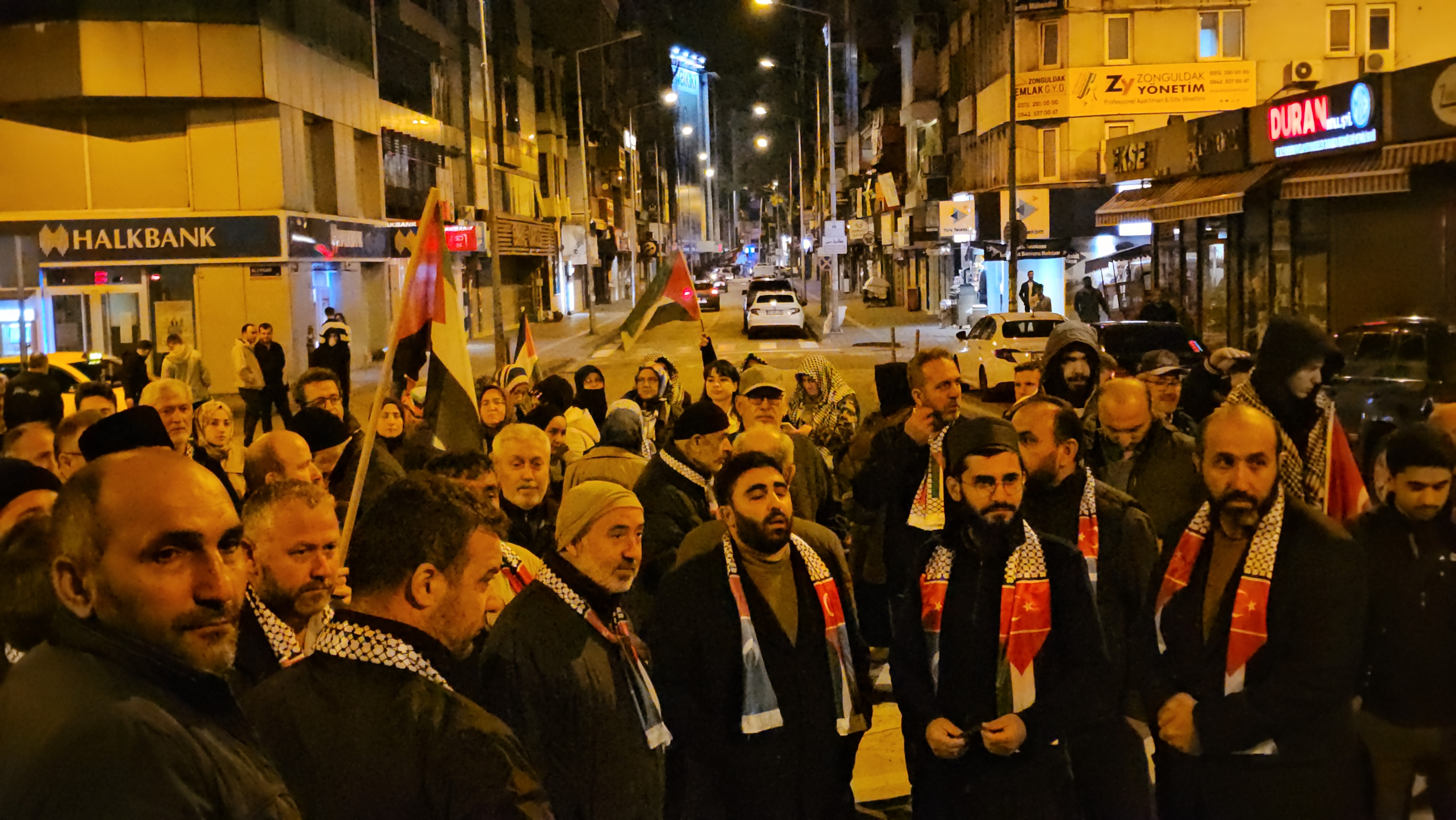 Z O N G U L D A K’ T A I S R A I L P R O T E S T O S U 942561 279932