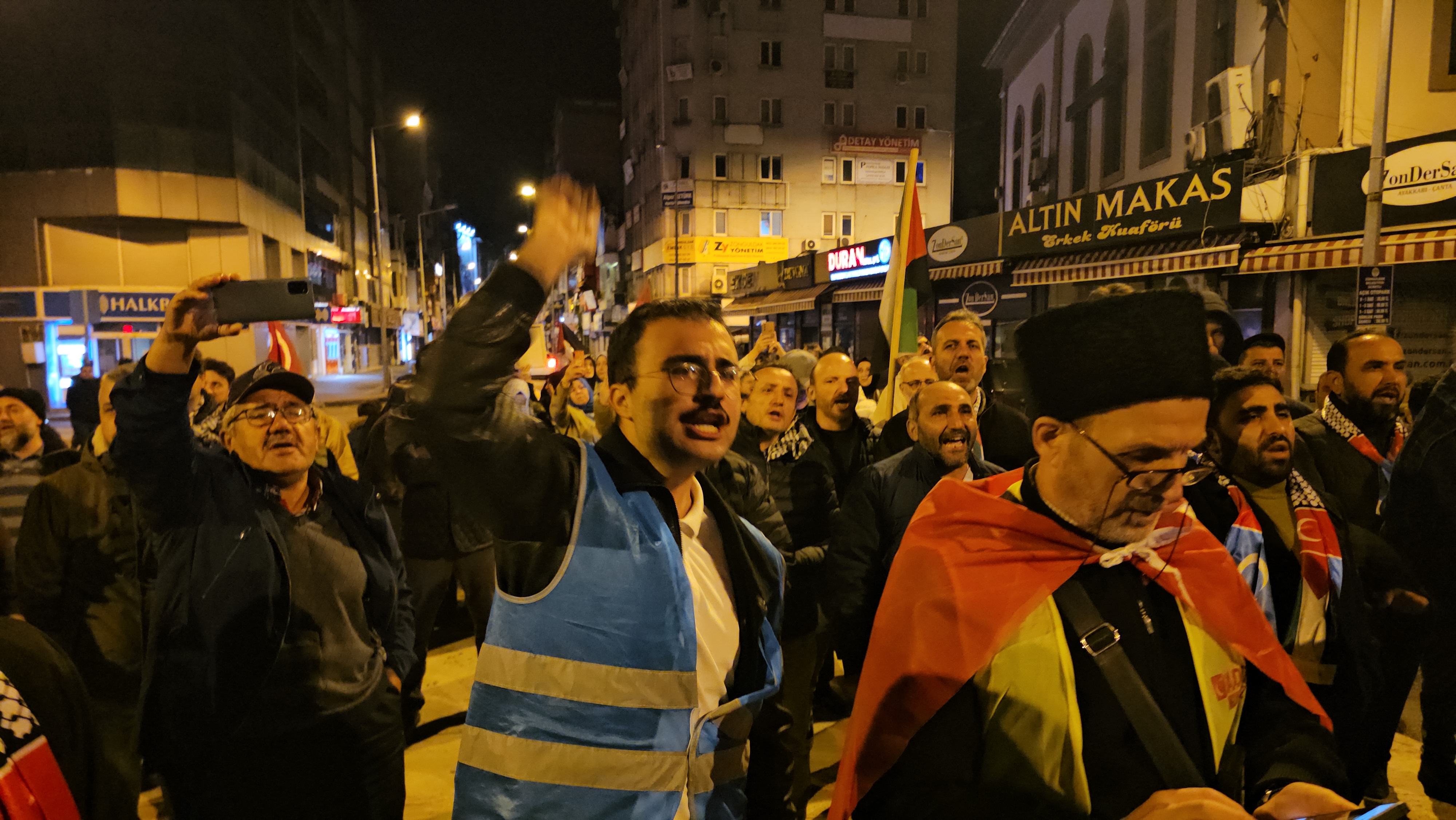 Z O N G U L D A K’ T A I S R A I L P R O T E S T O S U 942562 279932