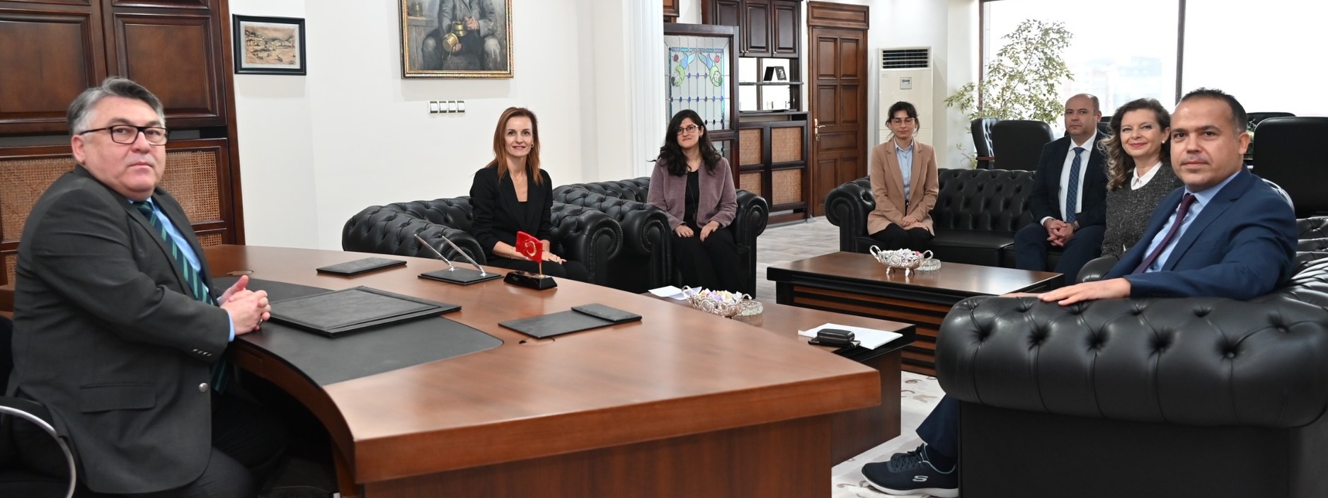 575608555 18536767132000688 363208882737406882 N