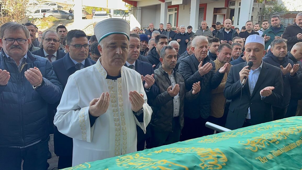 590948533 18024185645787721 8740739284854787040 N