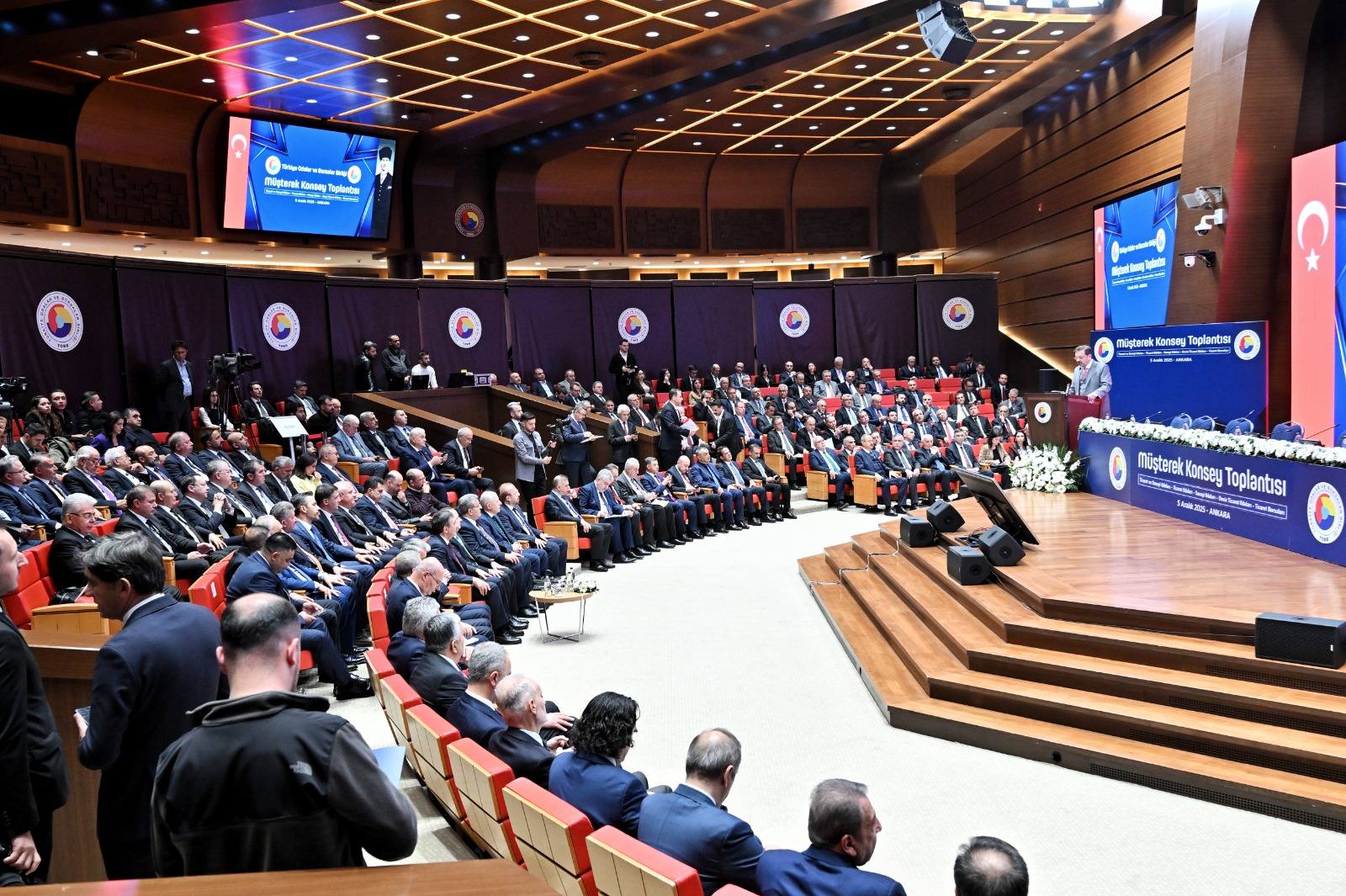 594084877 1912107309344948 3079530939969498657 N