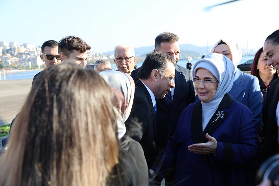 594409487 4082616201885007 2584956944110669434 N