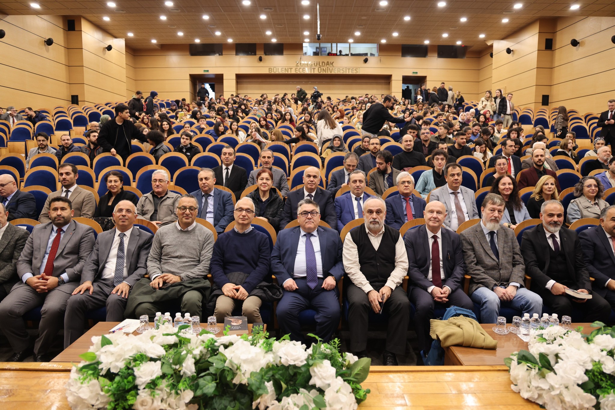 595609012 1262878082538752 1793459623562816082 N