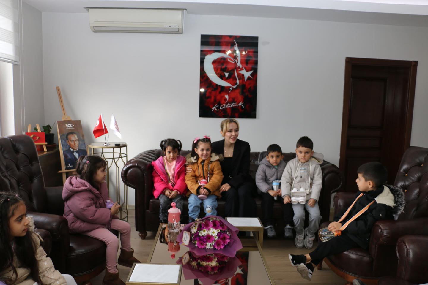 597904872 1258210586336317 8905764680743501854 N