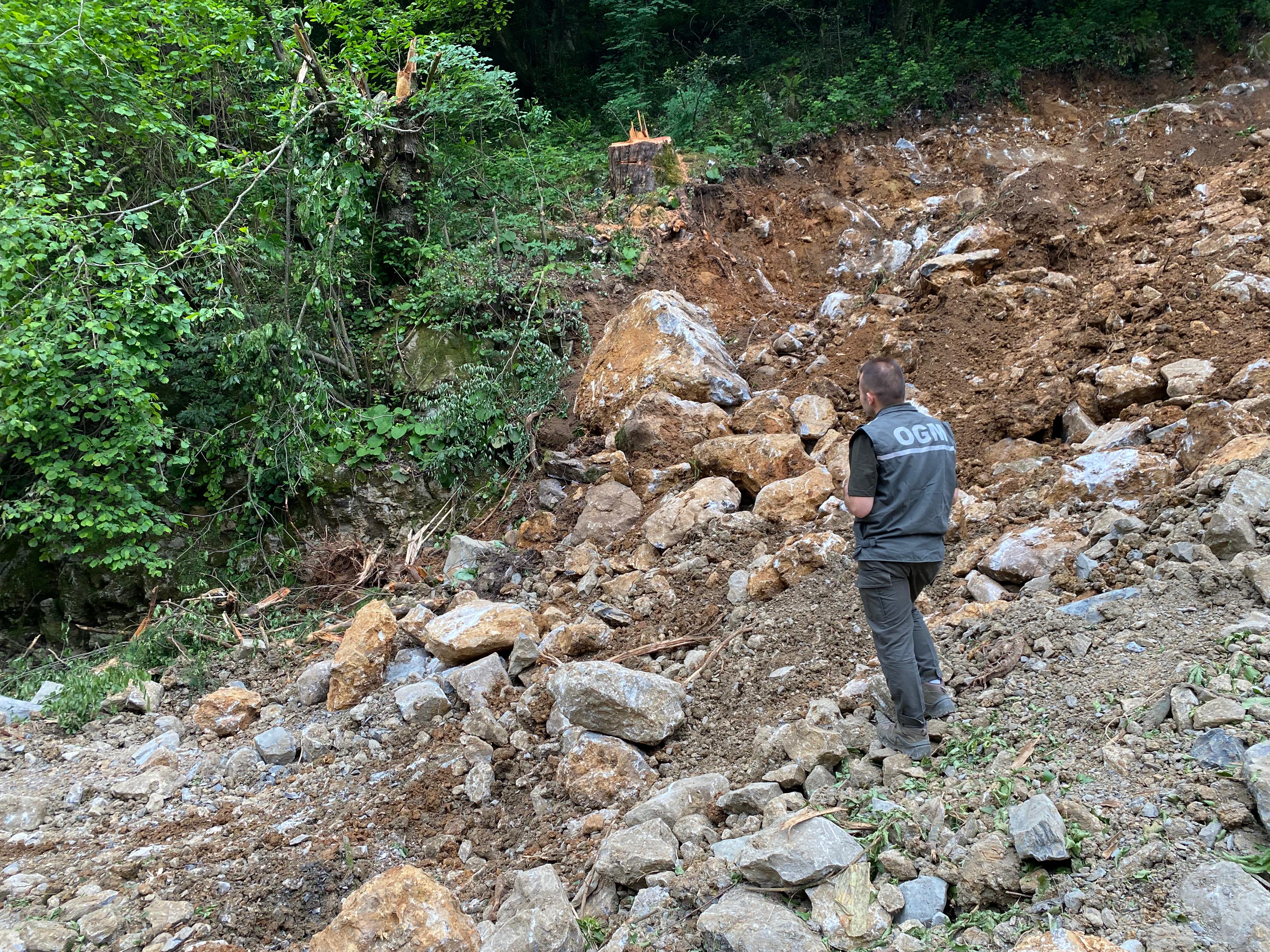 K E S I L E N 1183 Y A S I N D A K I P O R S U K A G A C I O D U 1069867 317473