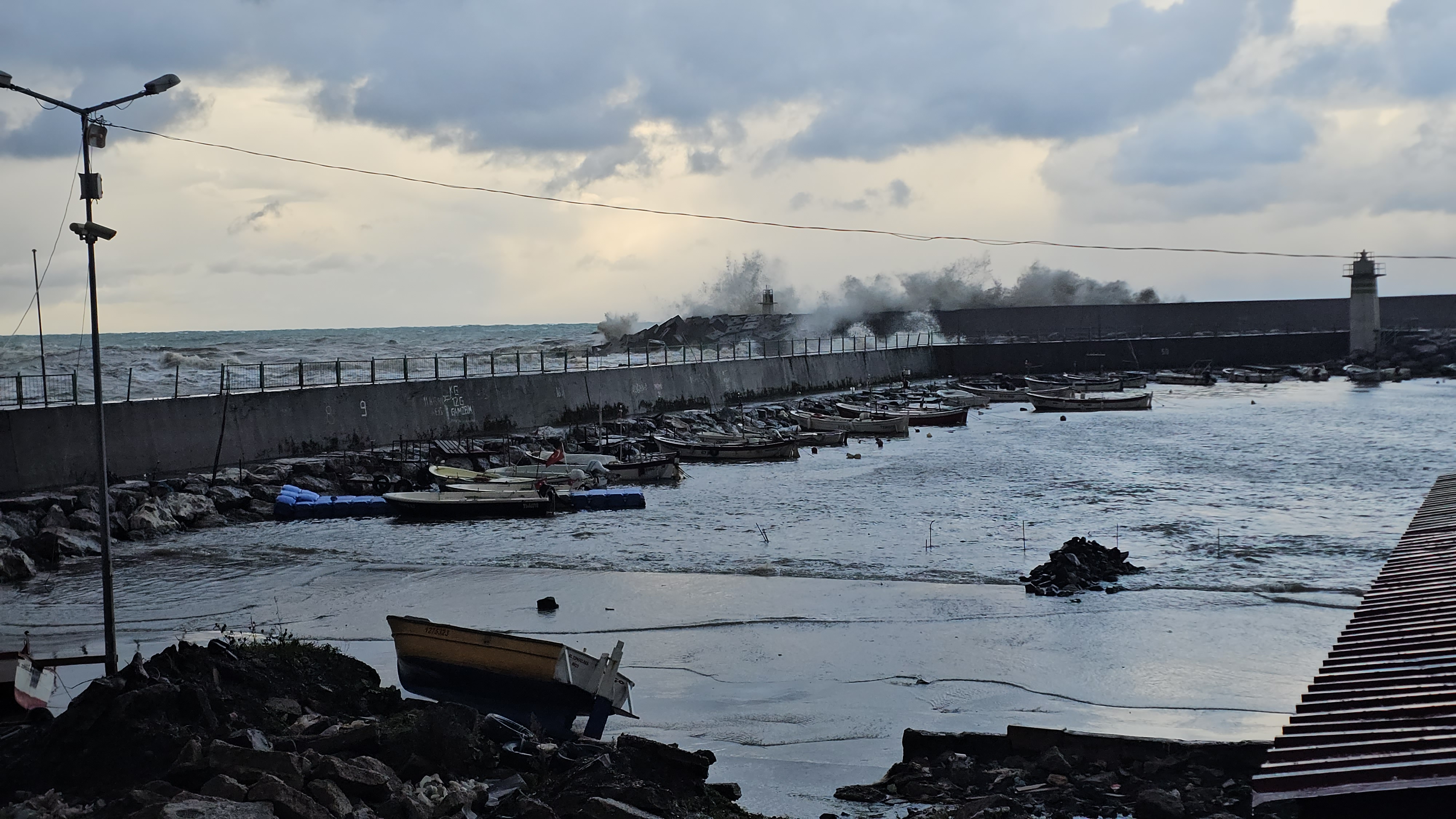 Z O N G U L D A K T A D E N I Z T A S T I K A R D A N 81 K O Y 1085693 322224