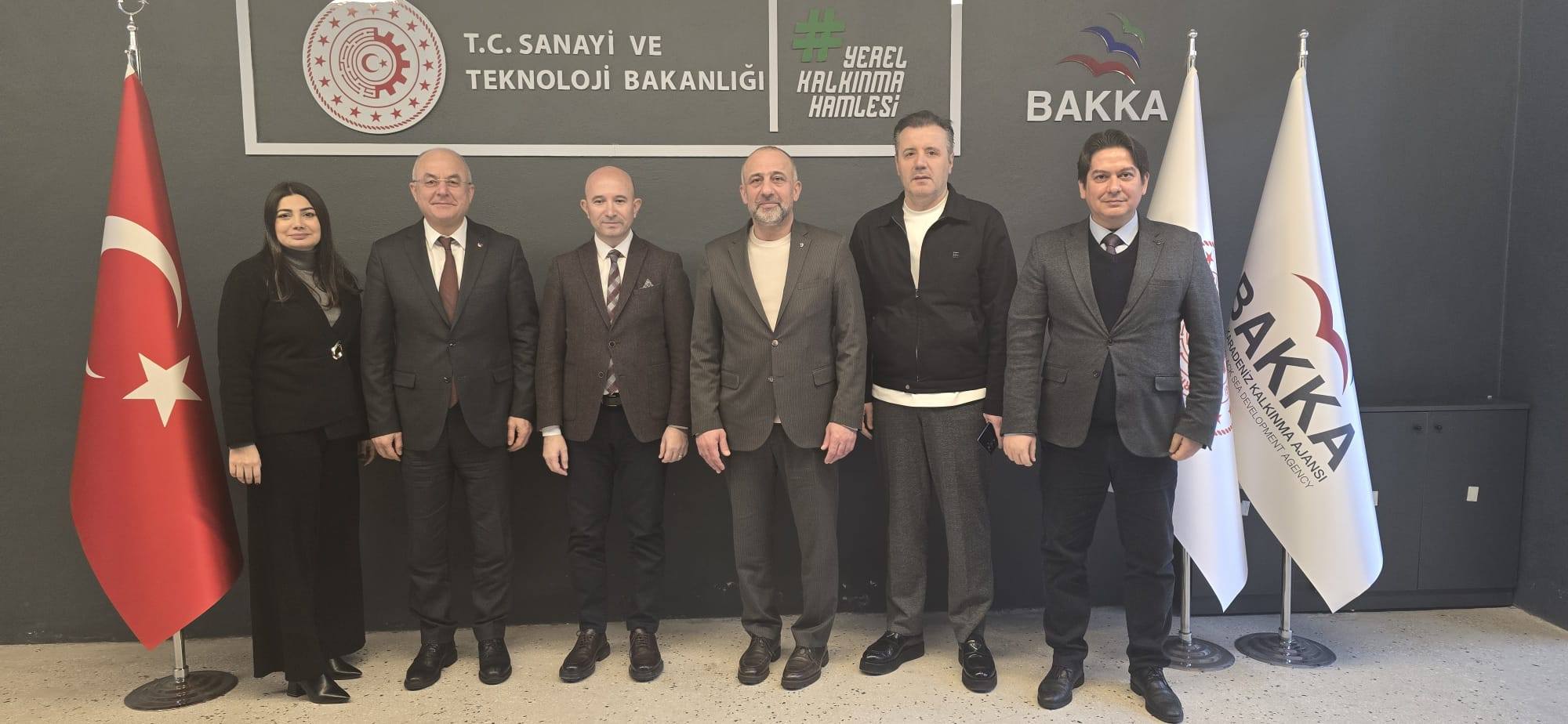 615888362 1940717406483938 1713513664079404318 N