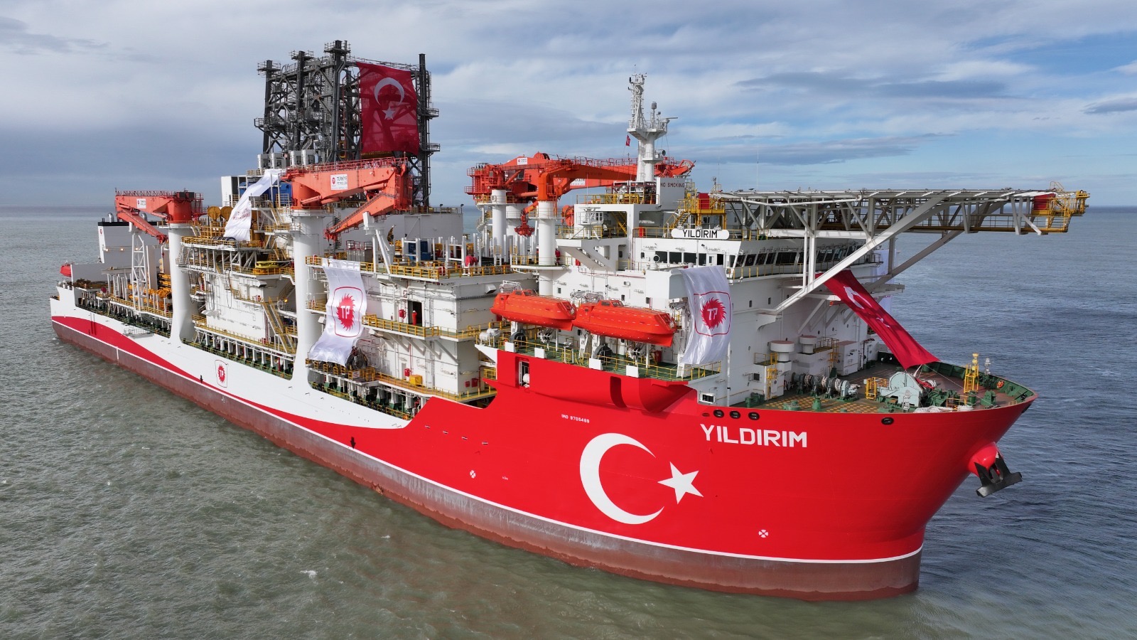 D E R I N D E N I Z S O N D A J G E M I S I Y I L D I R I M F I 1137222 337607