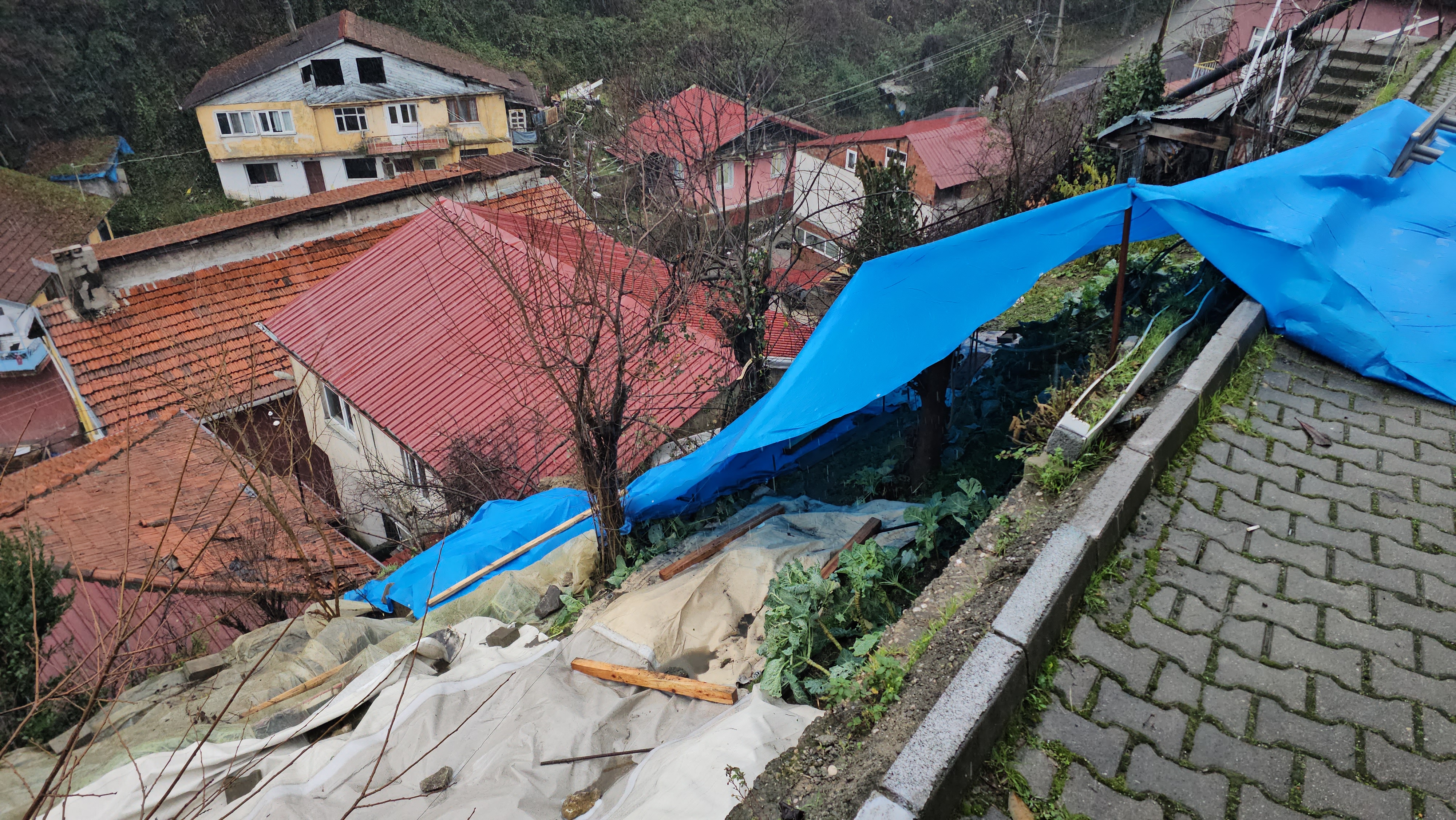 Z O N G U L D A K T A H E Y E L A N N E D E N I Y L E 2 E V B O S A 1111884 330026