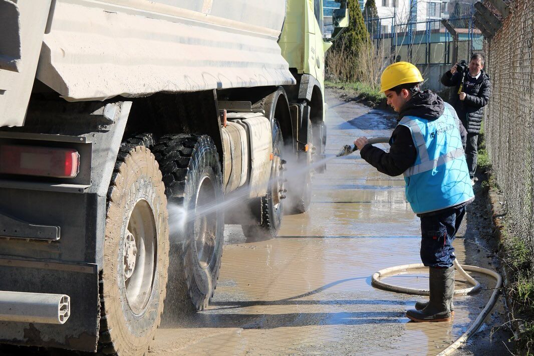 640903378 18031882187787721 4197780854591574445 N