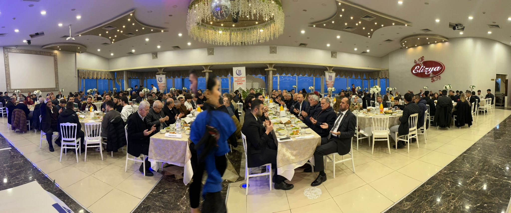 9B08D49B 7A2E 44B8 9E3A 0B387346Af17