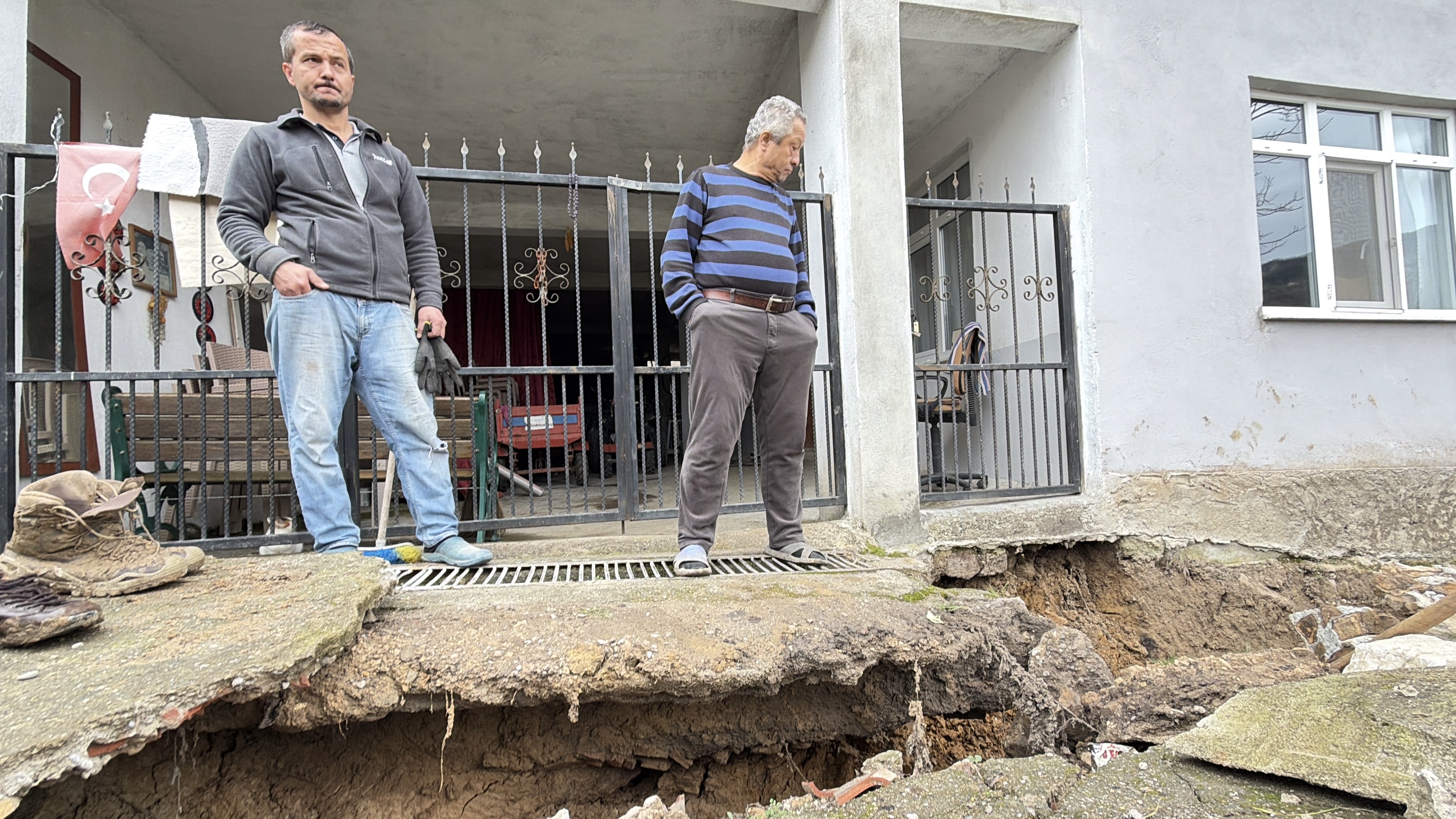 B A R T I N D A T O P R A K K A Y M A S I 3 E V D E C A T L A K L 1153853 342636