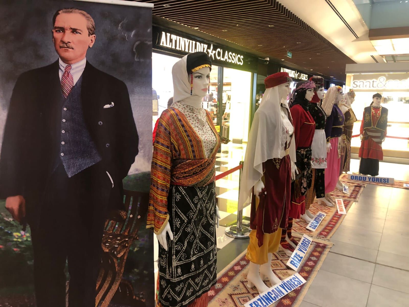 02946Ca5 3E03 4A83 8387 C4618D7Adee7