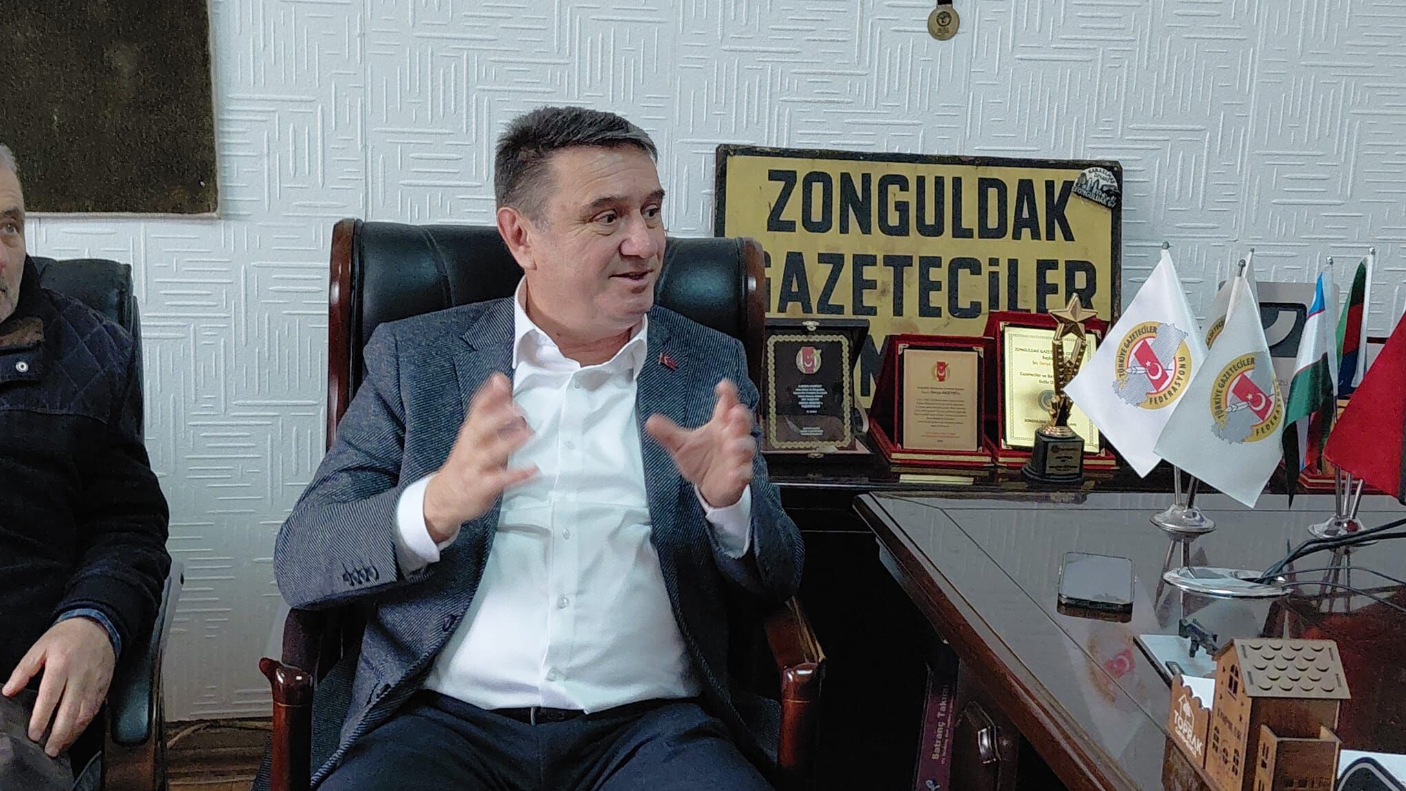 3B9B228E F101 4178 A163 7835182A0164