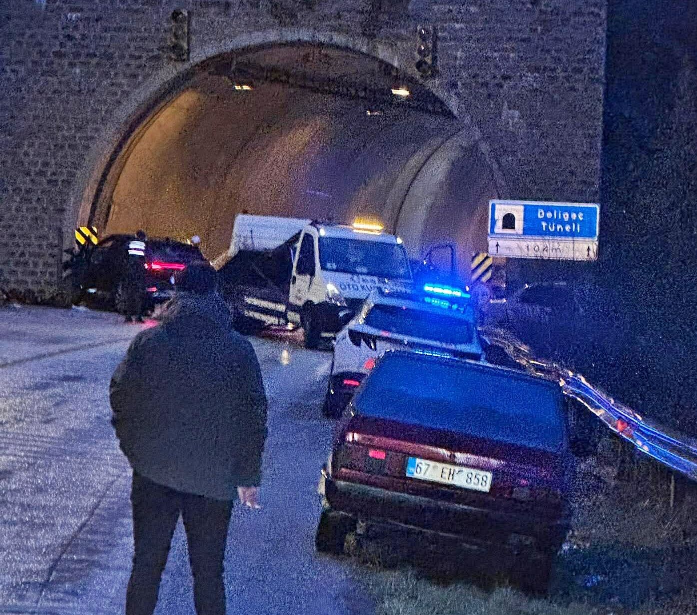 3C72B986 A279 4824 B921 E21670E7Dd74