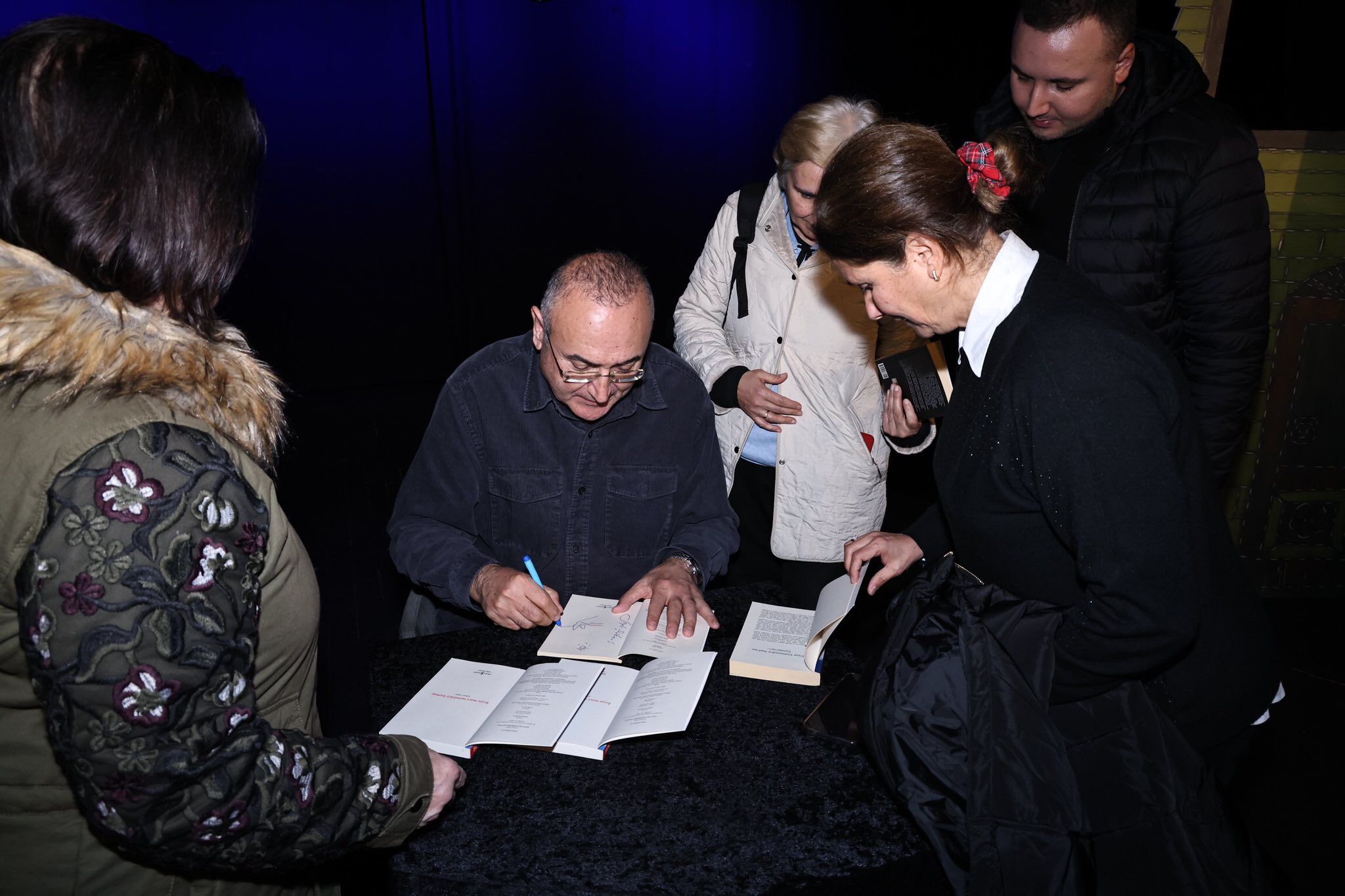 641459071 1334502942040650 1568528315835381696 N