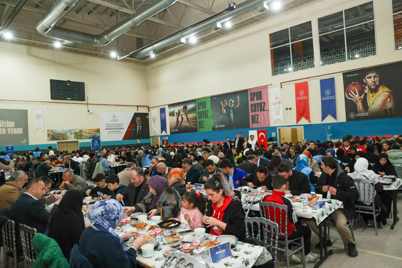 652911999 1351714866997183 4556462158157434746 N