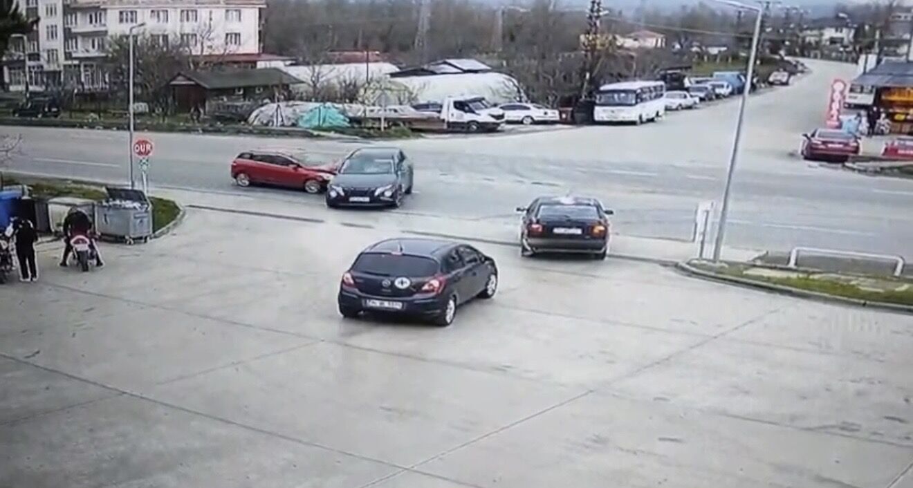 B A R T I N D A 3 A R A C I N K A R I S T I G I K A Z A K A M E R A 1227065 364932