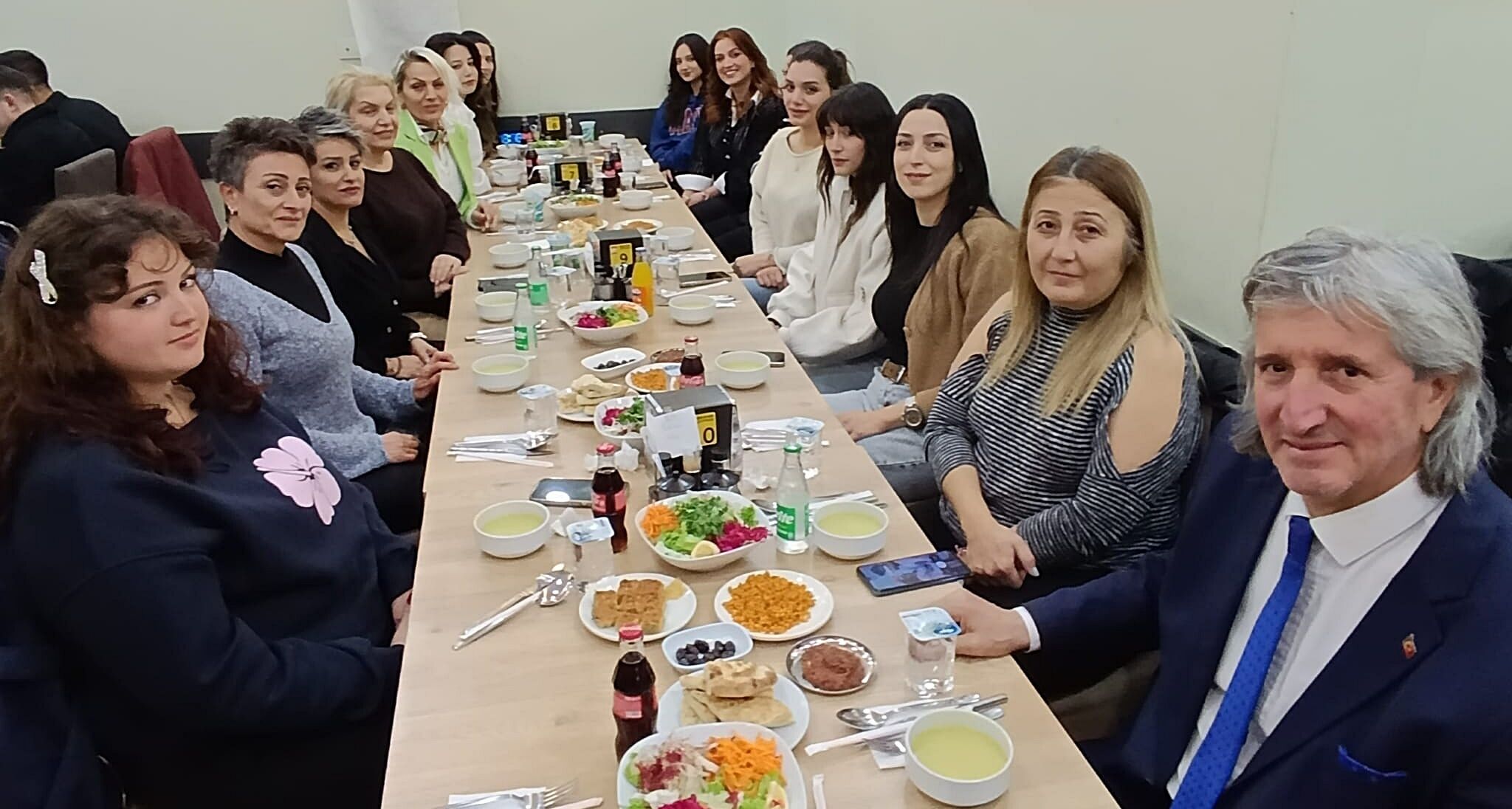 Ba3E2302 2A89 4862 9A71 03330Eba8712 (1)